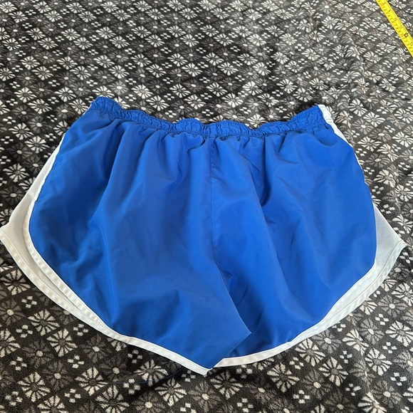 Nike Athletics Shorts - Picture 3 of 3
